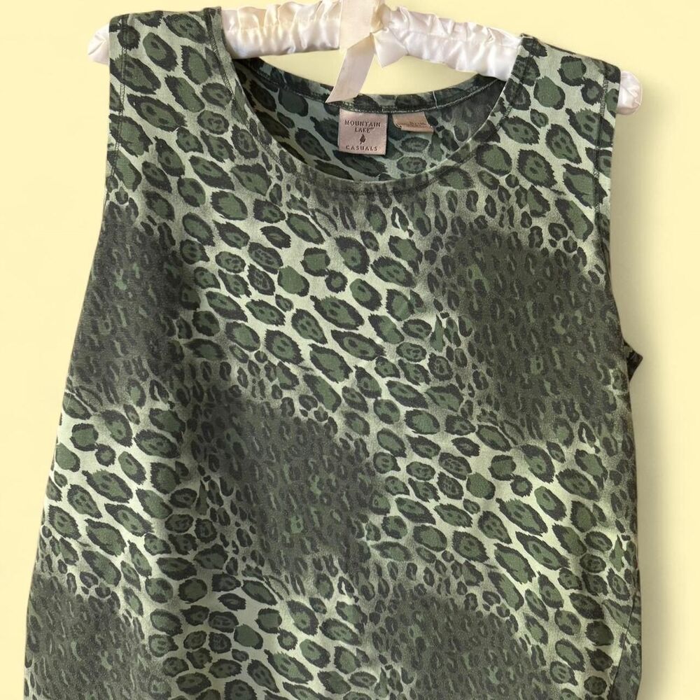 Unbranded Women's Green Vest